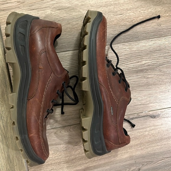 Ecco track brown goretex shoes is 15 EU49 - Picture 1 of 6